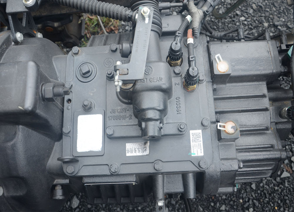 XE TẢI DONGFENG KR220 7 TẤN THÙNG KÍN 9M9 - Giá lăn bánh kèm chương trình khuyến mãi mới nhất